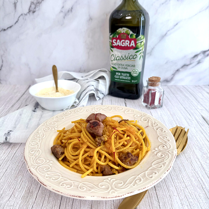 Spaghetti alla milanese con salsiccia glassata