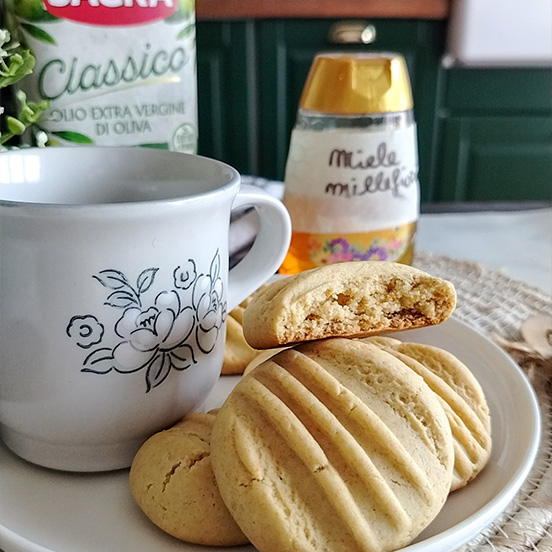Biscotti del mattino olio e miele